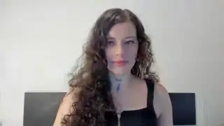 emy99 Live Webcam