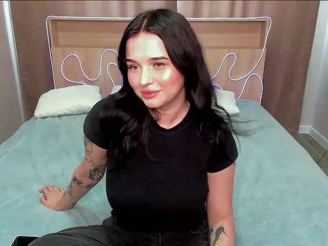 hottylia Live Webcam