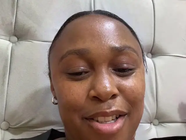 pearl00 Live Webcam